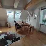 Haus Schatzl Apartments Mit Gartenanteil Und Bademoeglichkeit Im Fluss * Bad Aussee