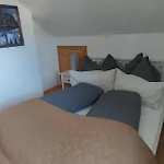 Haus Schatzl Mit Gartenanteil Und Bademoeglichkeit Im Fluss Apartamento Bad Aussee