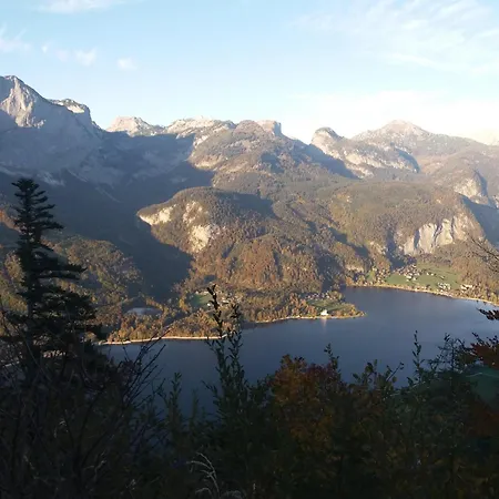 Apartmán Haus Schatzl Mit Garten Und Bademoeglichkeit Im Fluss Bad Aussee