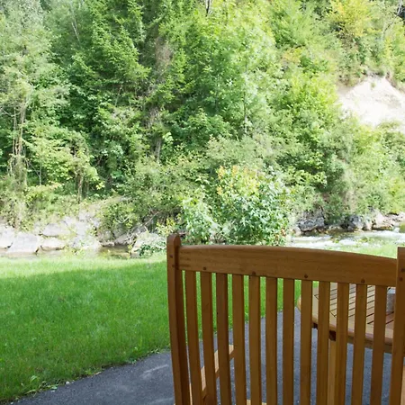Haus Schatzl Mit Garten Und Bademoeglichkeit Im Fluss *