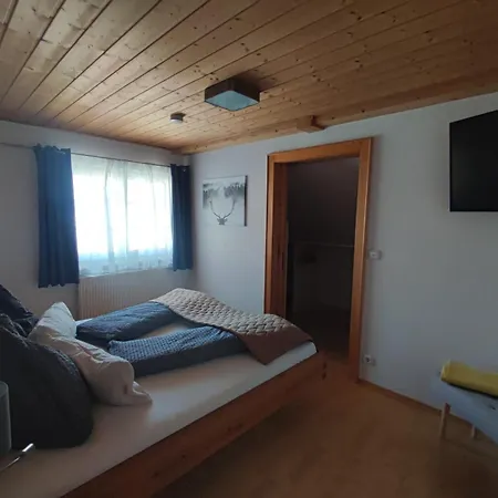 Haus Schatzl - 2 50 Oder 95 M2, Gartenbereich Und Baden Im Fluss