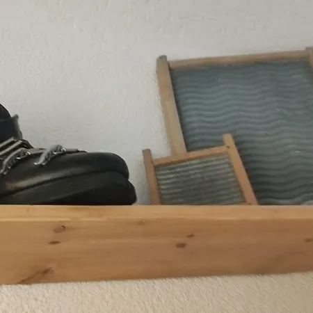 Haus Schatzl Mit Gartenanteil Und Bademöglichkeit Im Fluss *