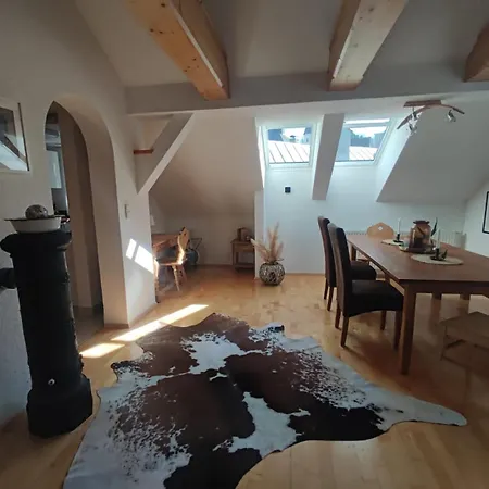 Haus Schatzl Mit Gartenanteil Und Bademoeglichkeit Im Fluss Lejlighed *