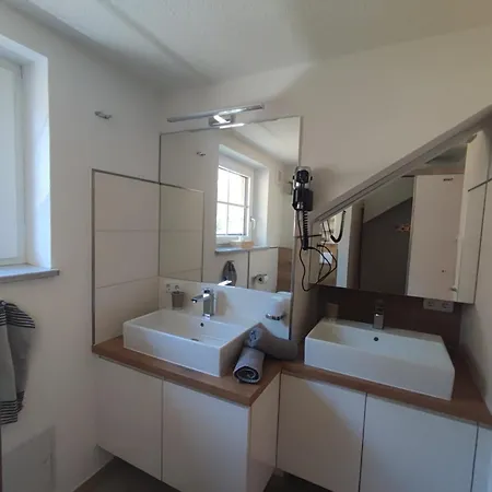 Apartmán Haus Schatzl Mit Gartenanteil Und Bademoeglichkeit Im Fluss