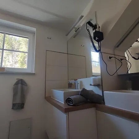 Lejlighed Haus Schatzl Mit Gartenanteil Und Bademoeglichkeit Im Fluss *