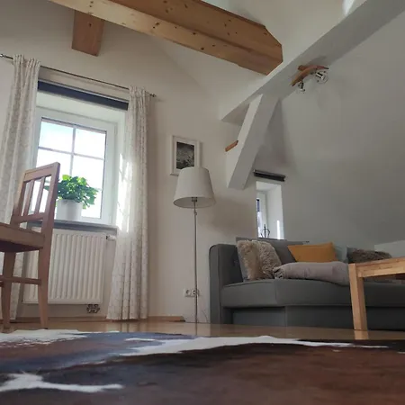 Haus Schatzl Mit Gartenanteil Und Bademöglichkeit Im Fluss Apartment *