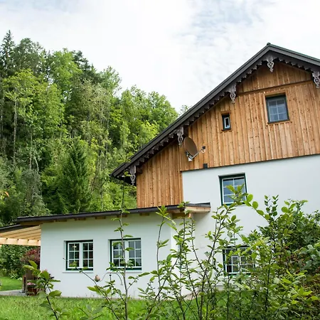 Haus Schatzl - 2 50 Oder 95 M2, Gartenbereich Und Baden Im Fluss דירה באד אאוסי