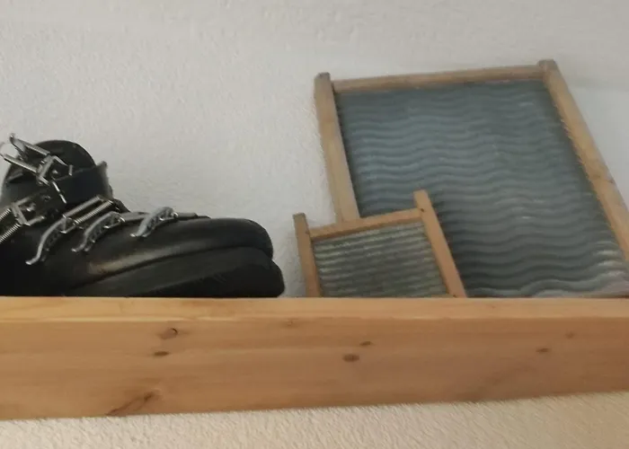 Haus Schatzl Mit Gartenanteil Und Bademöglichkeit Im Fluss *