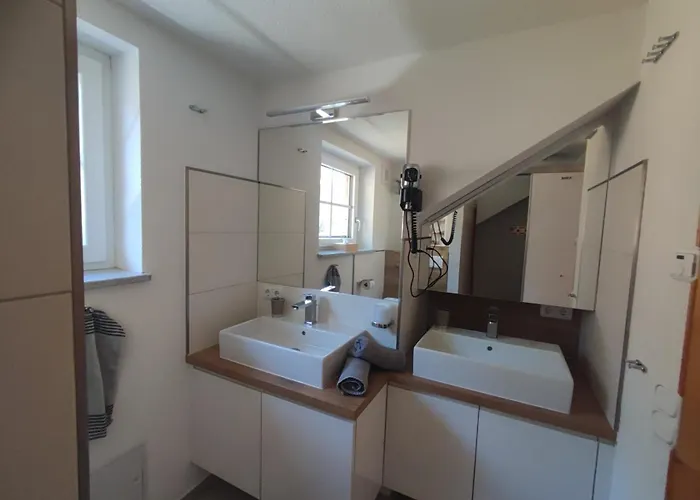 Apartment Haus Schatzl Mit Gartenanteil Und Bademöglichkeit Im Fluss