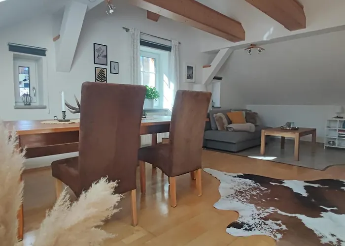 Apartment Haus Schatzl Mit Gartenanteil Und Bademöglichkeit Im Fluss Bad Aussee