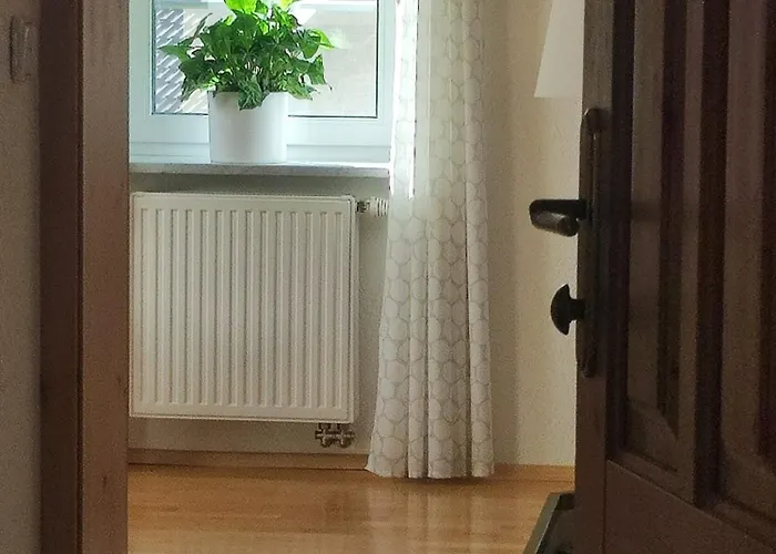 Haus Schatzl Mit Gartenanteil Und Bademöglichkeit Im Fluss